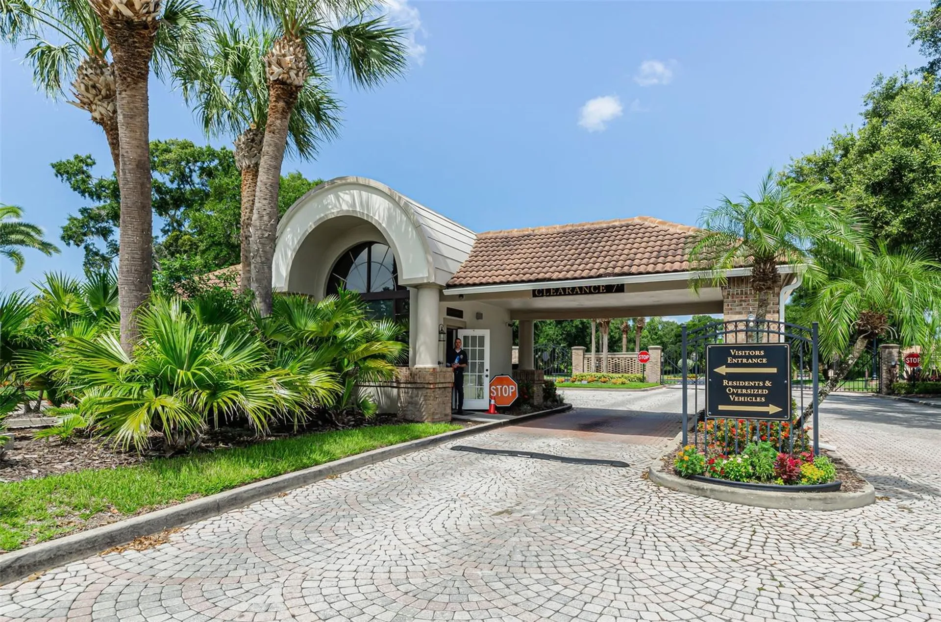 1111 Dartford Drive Tarpon Springs FL 34688