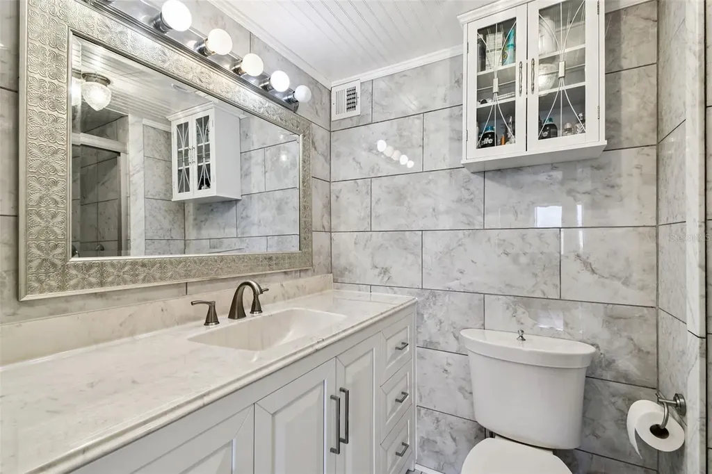 31 Island Way Clearwater Beach FL 33767