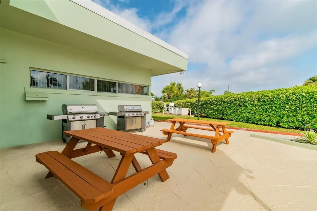 31 Island Way Clearwater Beach FL 33767