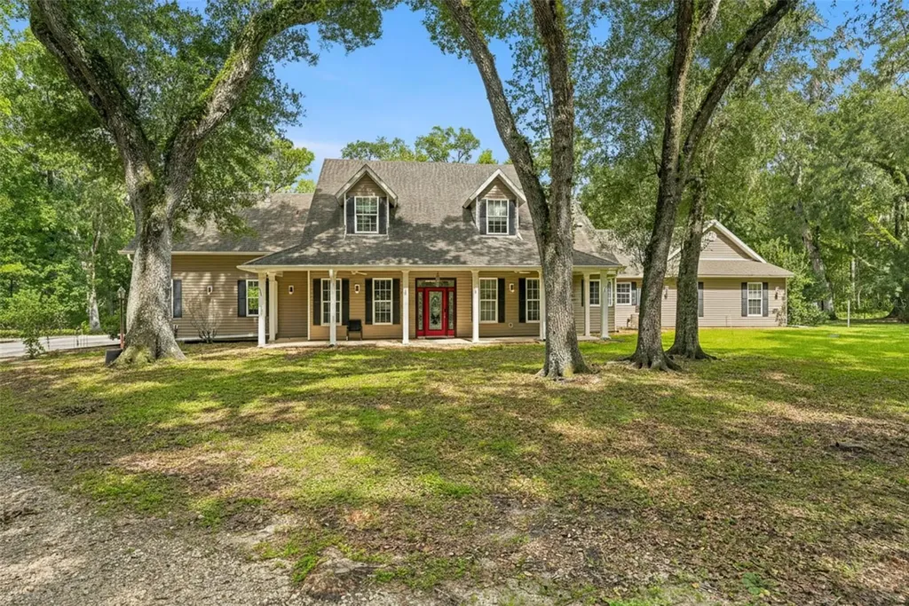 18308 Valor Path Brooksville FL 34604