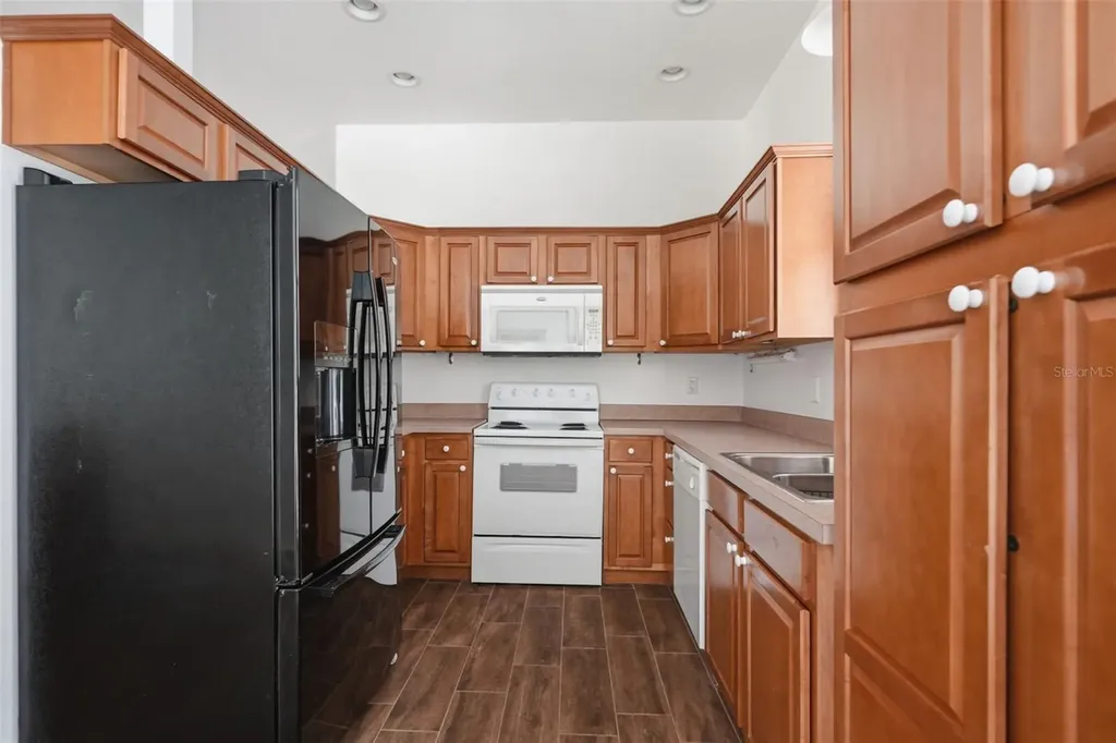 18308 Valor Path Brooksville FL 34604
