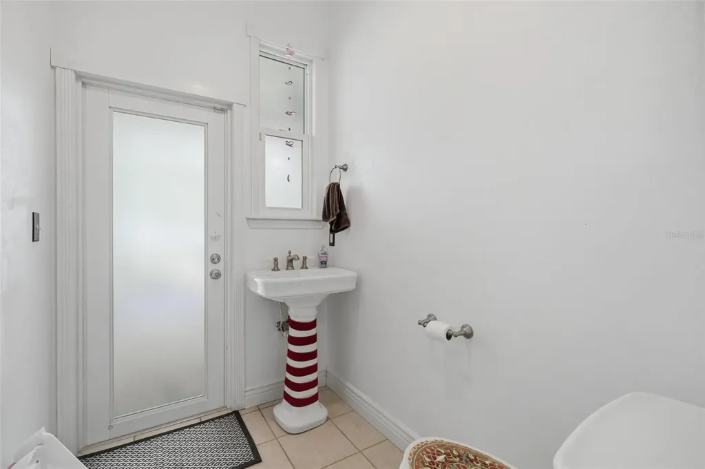 18308 Valor Path Brooksville FL 34604