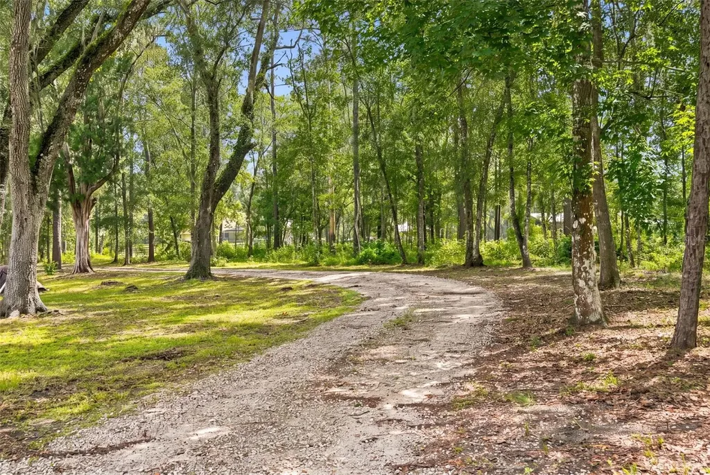 18308 Valor Path Brooksville FL 34604
