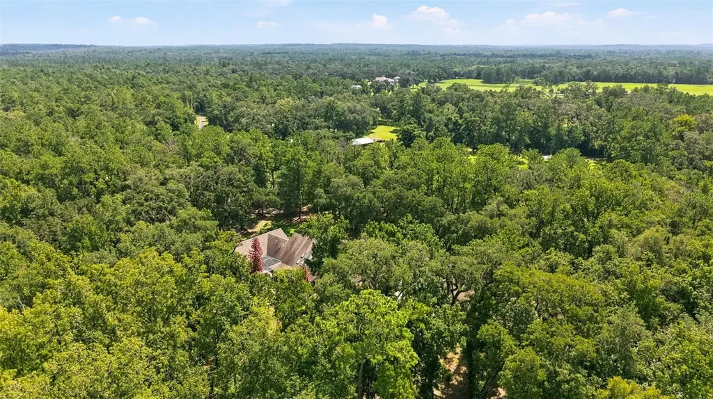 18308 Valor Path Brooksville FL 34604