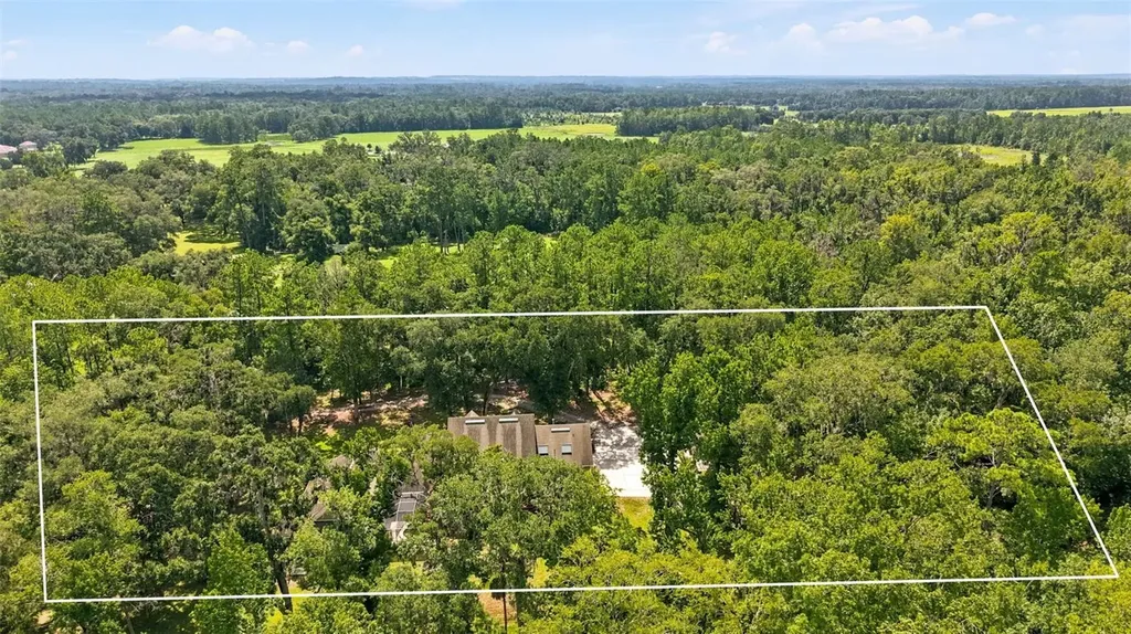 18308 Valor Path Brooksville FL 34604