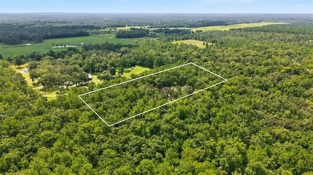 18308 Valor Path Brooksville FL 34604