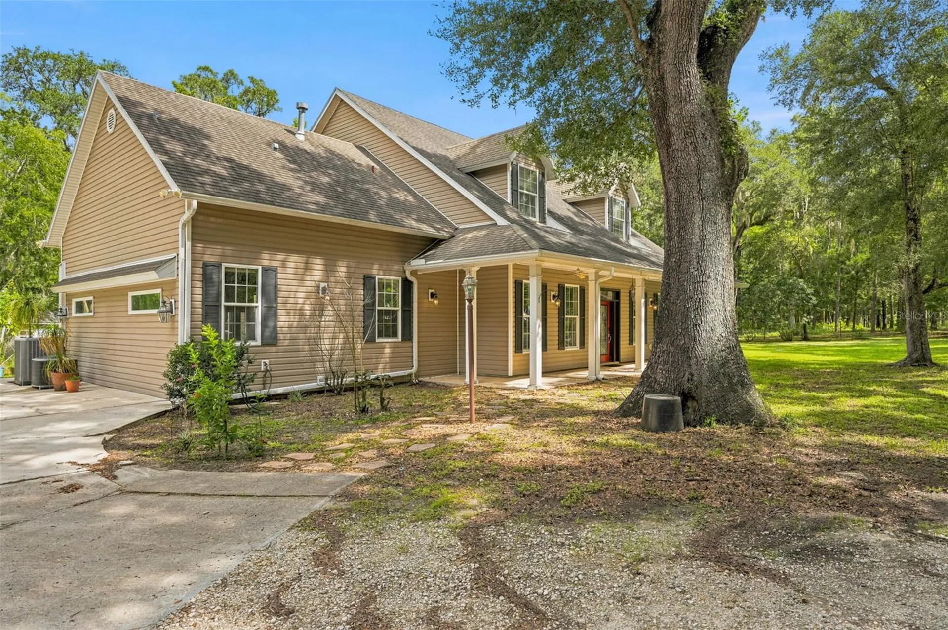 18308 Valor Path Brooksville FL 34604