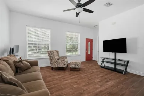 18308 Valor Path Brooksville FL 34604