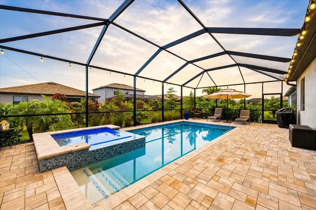 5250 Coral Reef Way Lakewood Ranch FL 34211