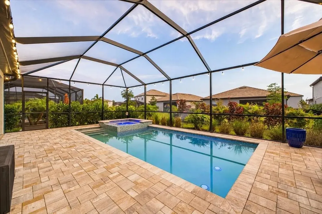 5250 Coral Reef Way Lakewood Ranch FL 34211