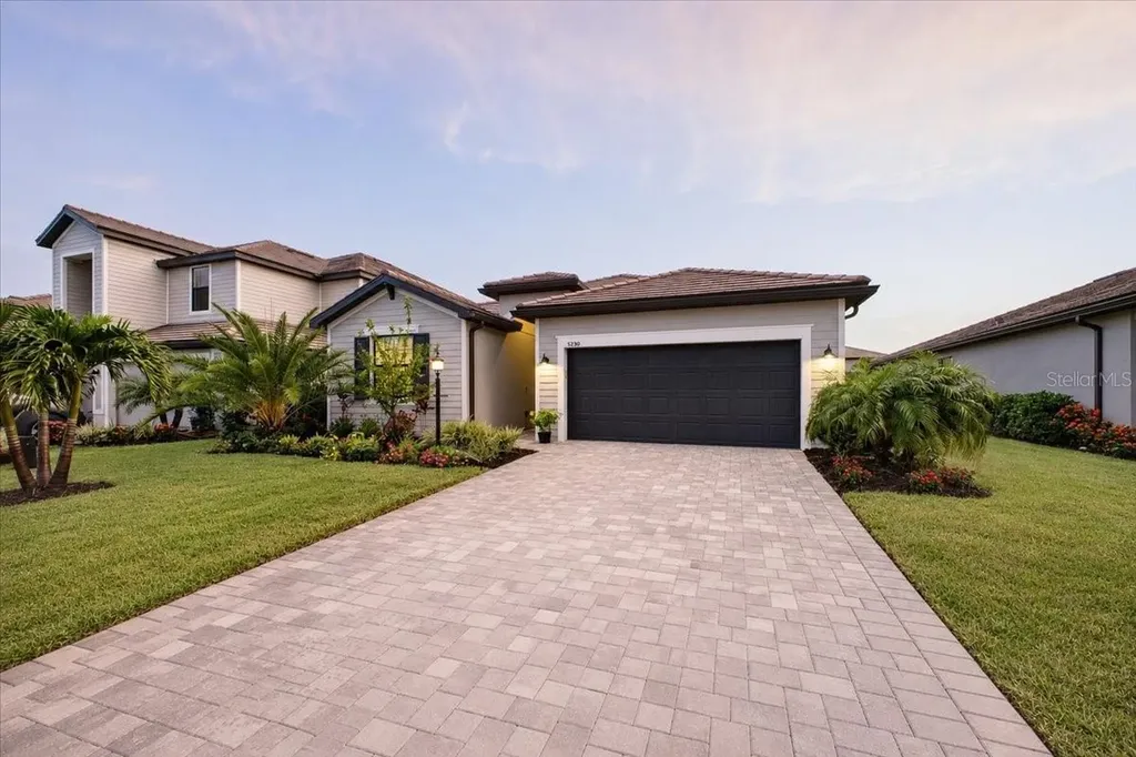 5250 Coral Reef Way Lakewood Ranch FL 34211