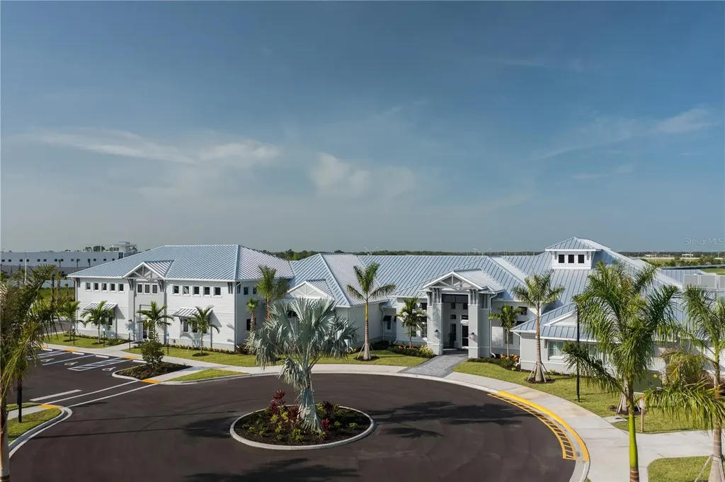 5250 Coral Reef Way Lakewood Ranch FL 34211