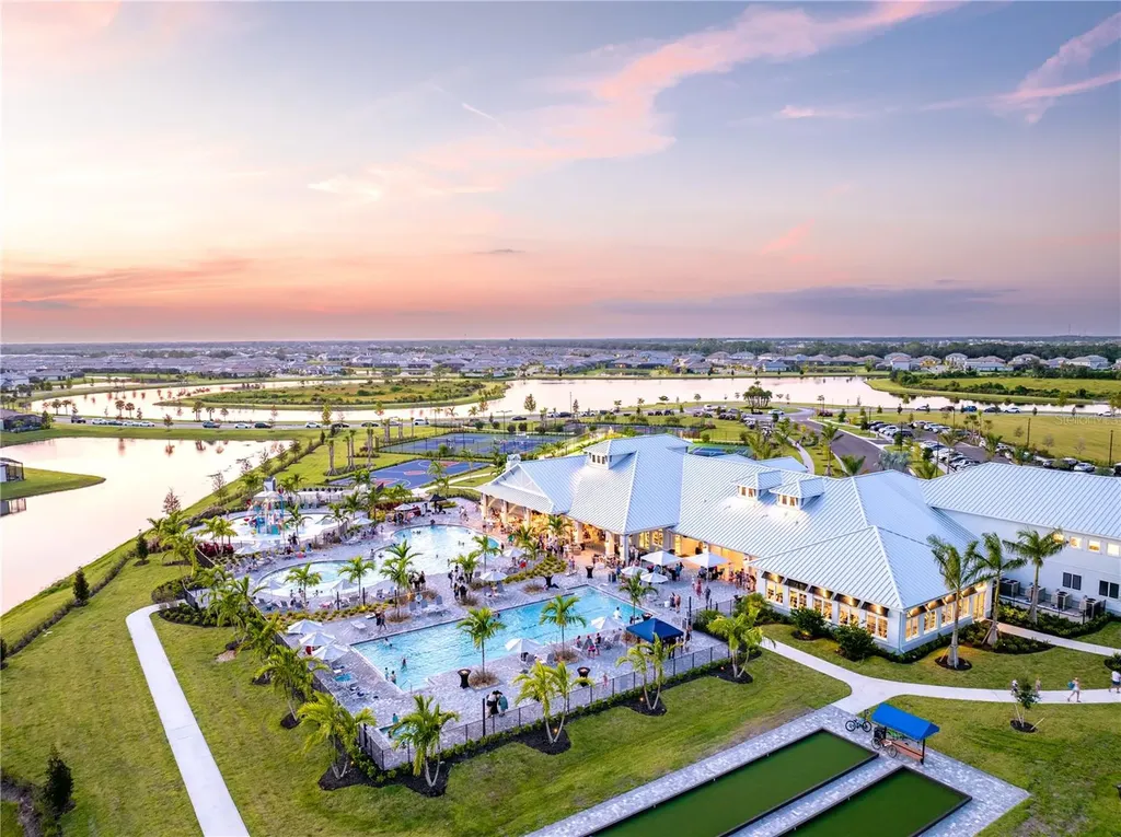 5250 Coral Reef Way Lakewood Ranch FL 34211
