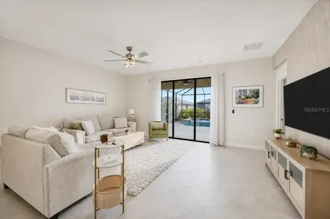 5250 Coral Reef Way Lakewood Ranch FL 34211
