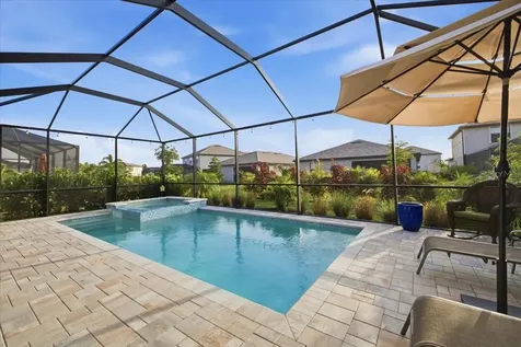 5250 Coral Reef Way Lakewood Ranch FL 34211