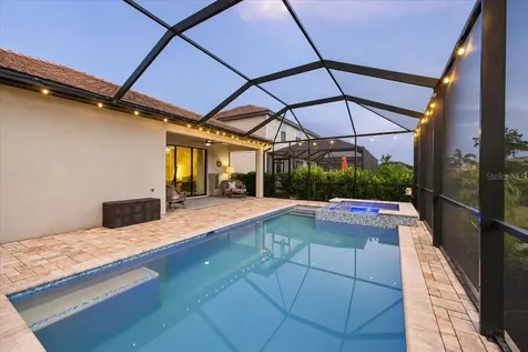 5250 Coral Reef Way Lakewood Ranch FL 34211