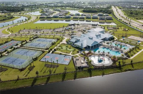 5250 Coral Reef Way Lakewood Ranch FL 34211