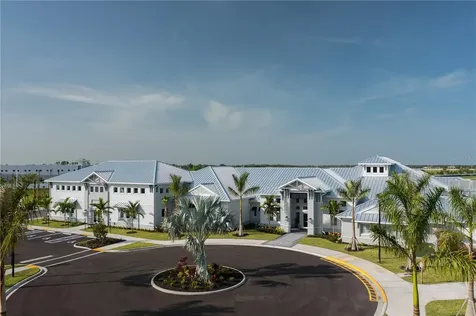 5250 Coral Reef Way Lakewood Ranch FL 34211