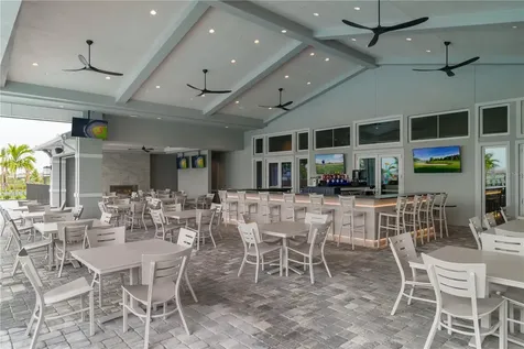 5250 Coral Reef Way Lakewood Ranch FL 34211