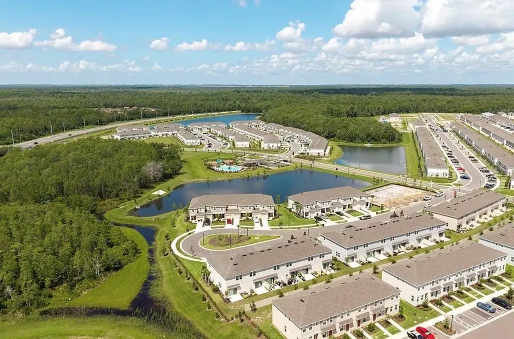 2980 Skyline Loop Kissimmee FL 34758