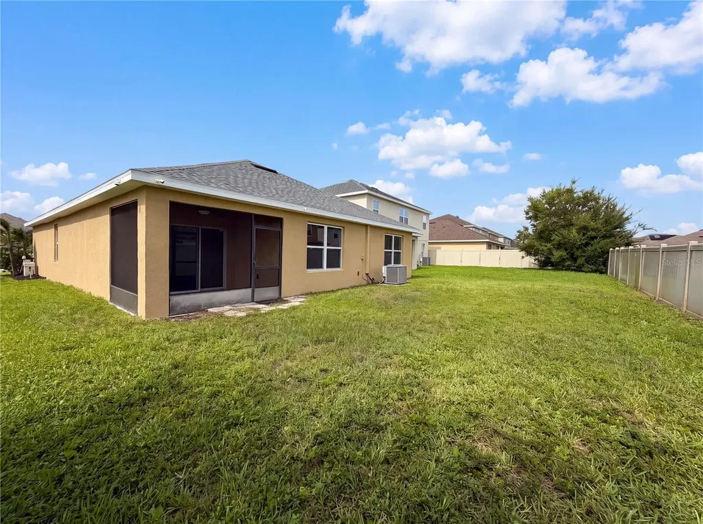 16415 Treasure Point Drive Wimauma FL 33598