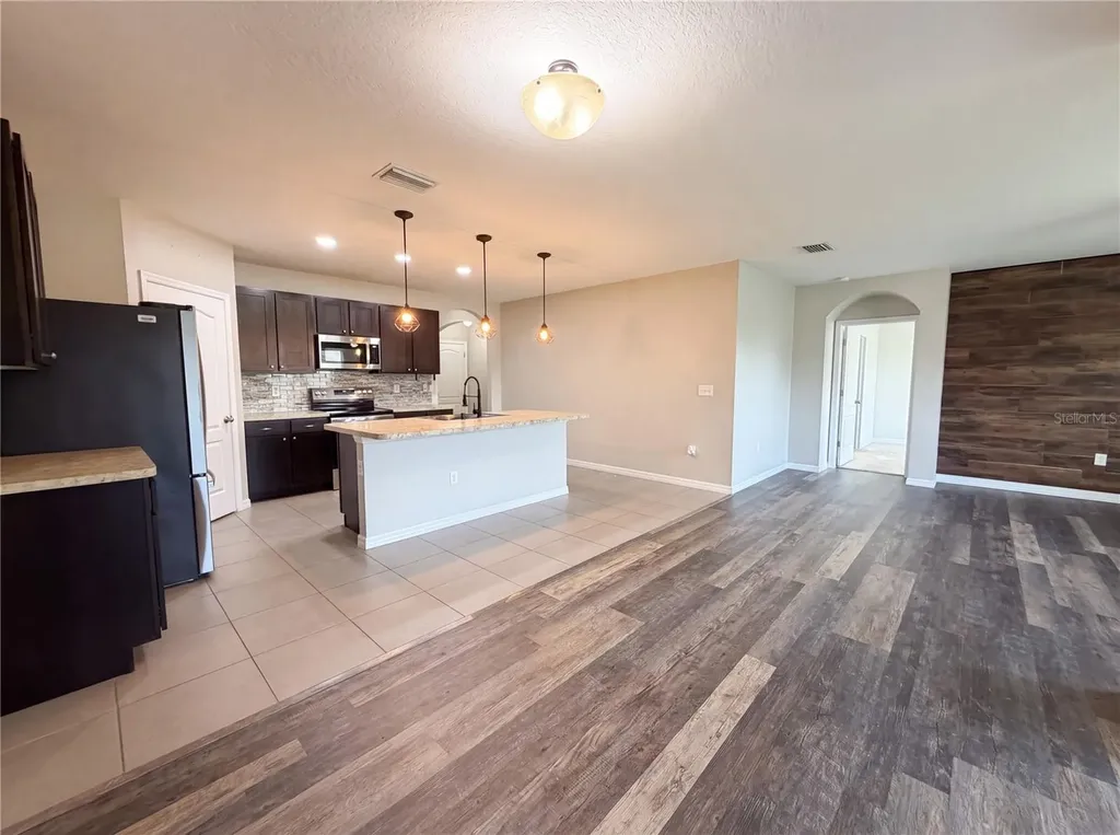 16415 Treasure Point Drive Wimauma FL 33598