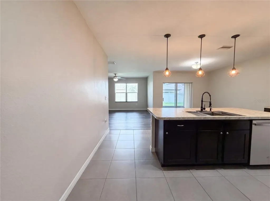 16415 Treasure Point Drive Wimauma FL 33598