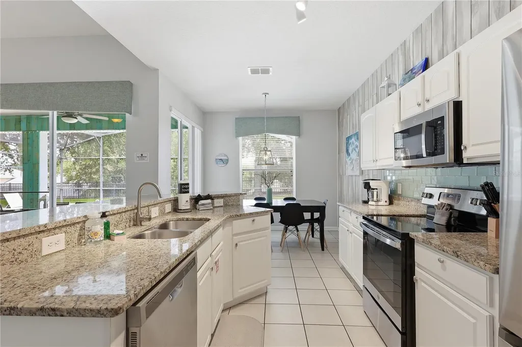 2689 Manesty Lane Kissimmee FL 34747