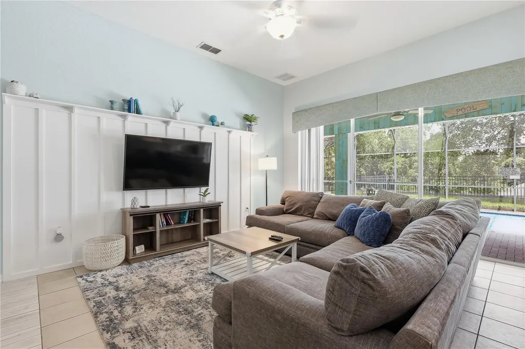 2689 Manesty Lane Kissimmee FL 34747