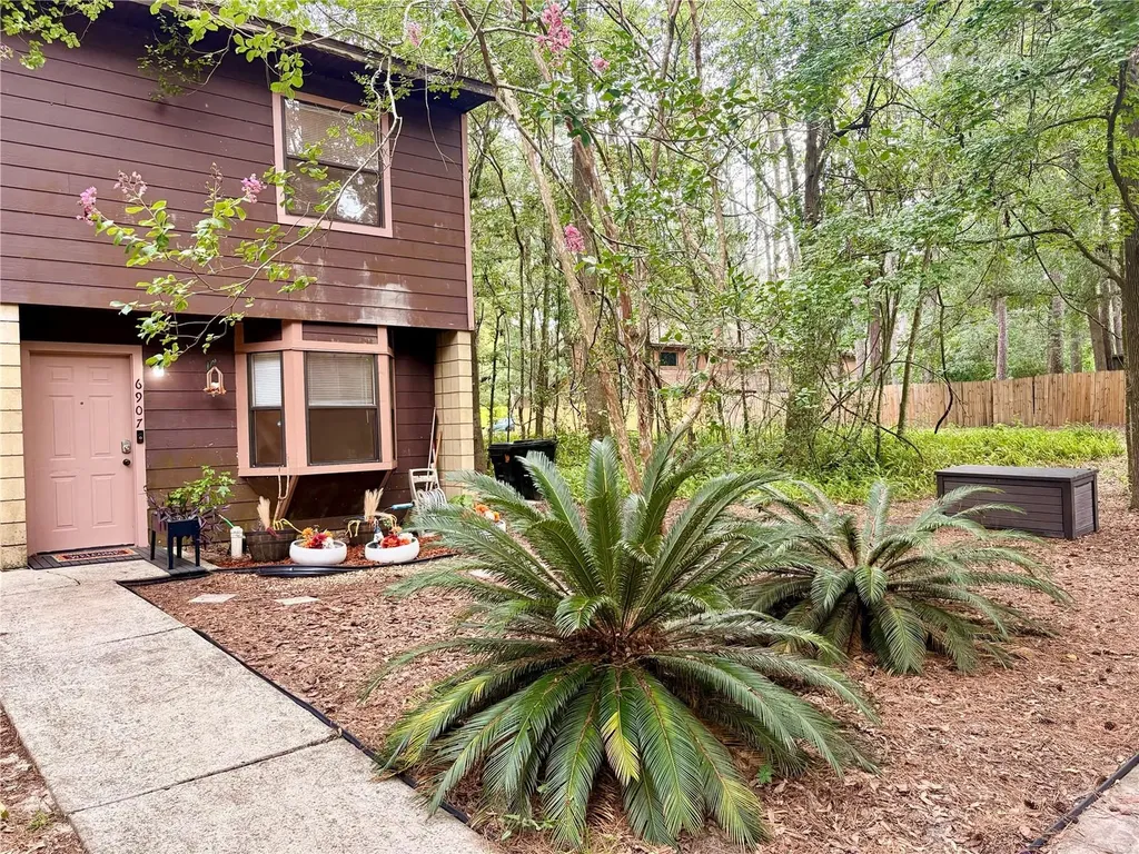 6907 SW 44th Avenue Gainesville FL 32608