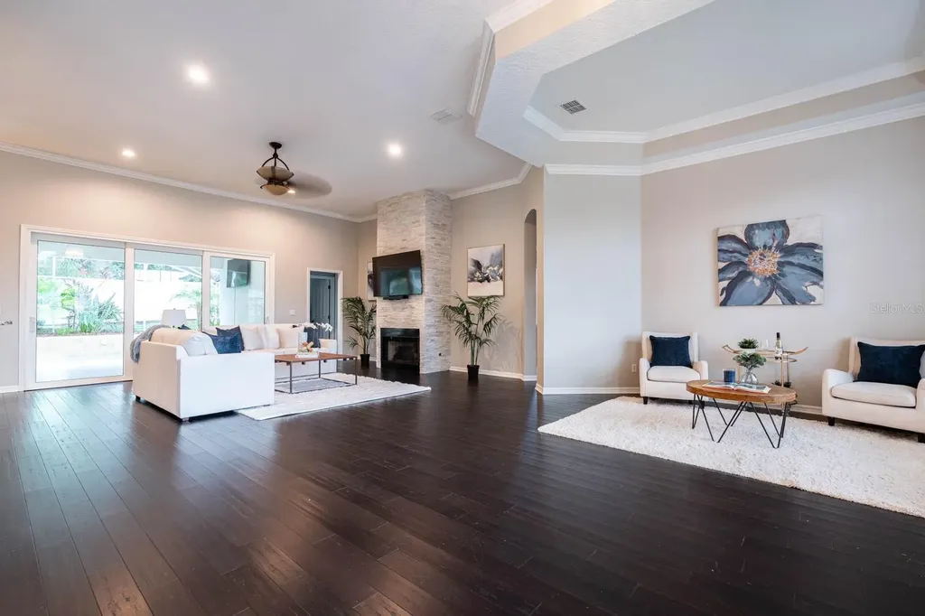 5311 Bay Side Drive Orlando FL 32819