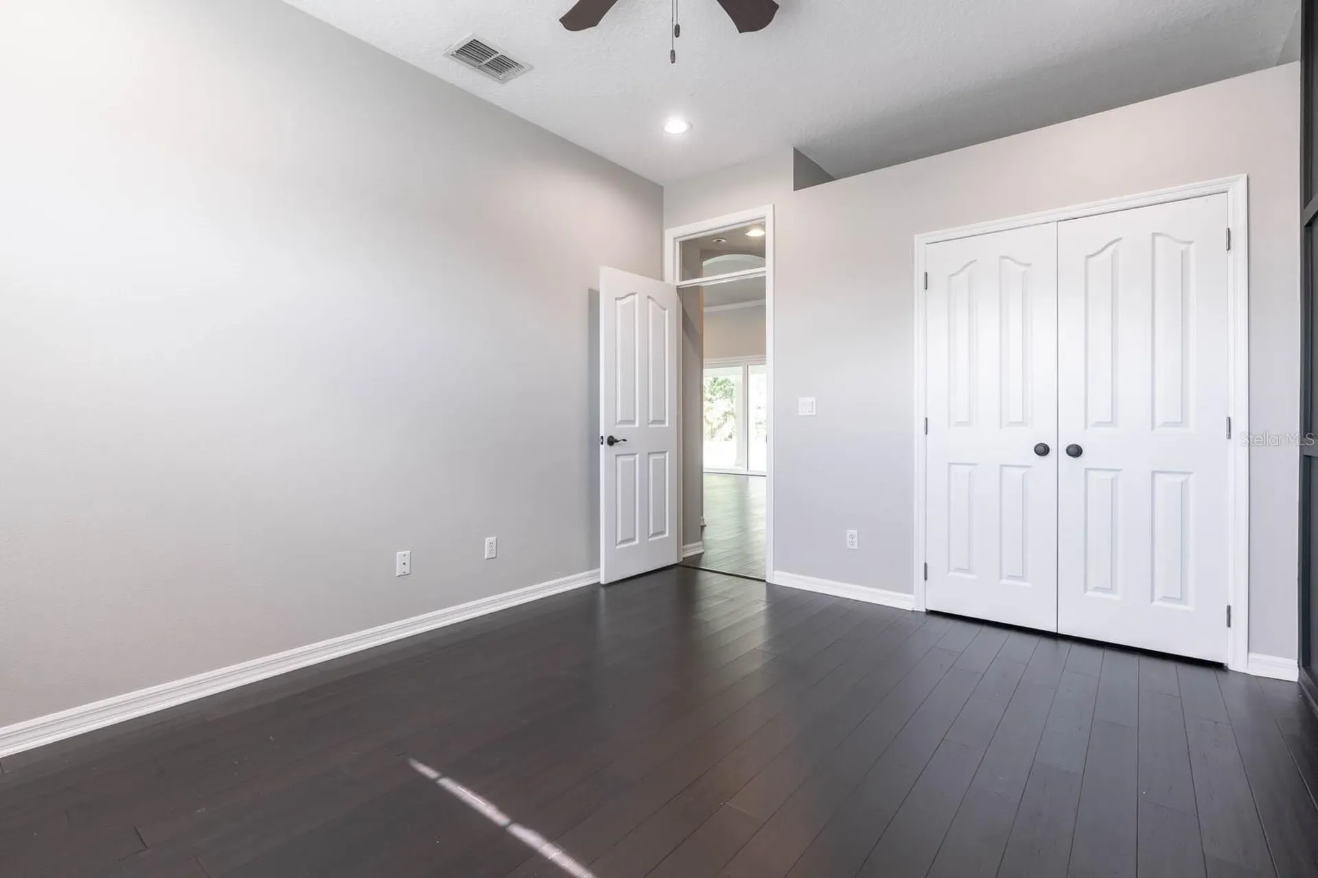 5311 Bay Side Drive Orlando FL 32819