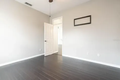 5311 Bay Side Drive Orlando FL 32819