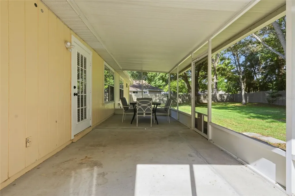 8834 NW 11th Place Gainesville FL 32606