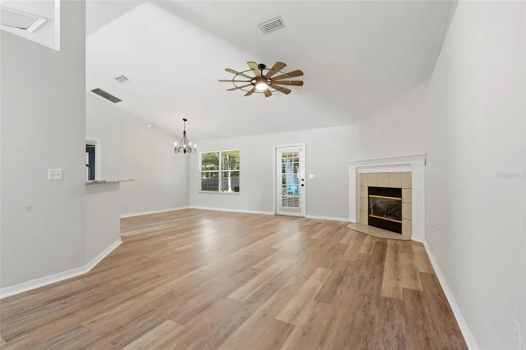 8834 NW 11th Place Gainesville FL 32606