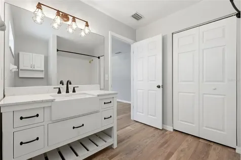 8834 NW 11th Place Gainesville FL 32606