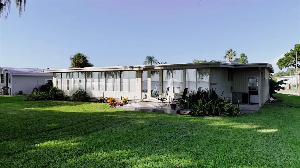 34410 Island Drive Leesburg FL 34788