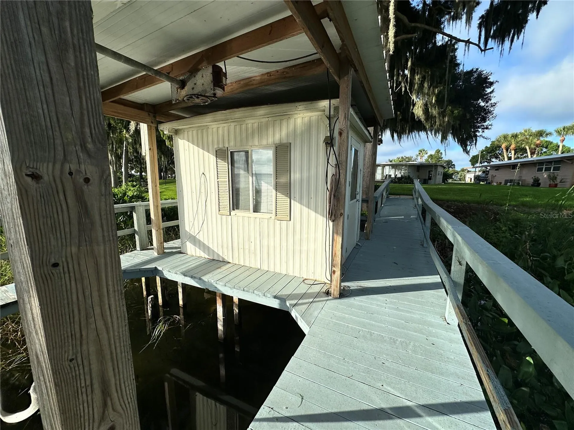 34410 Island Drive Leesburg FL 34788