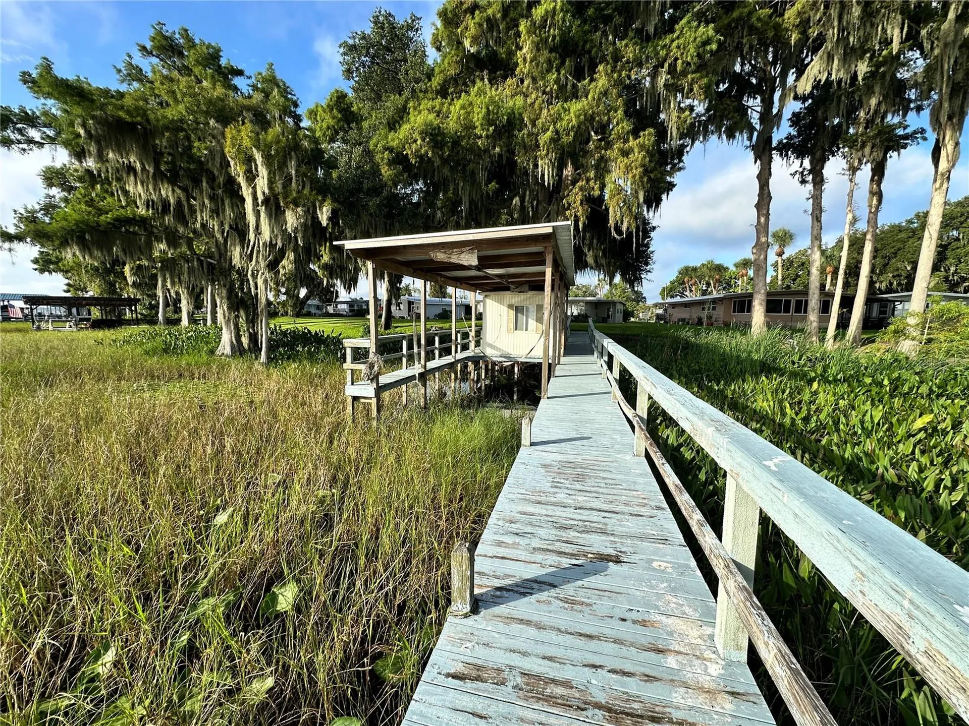 34410 Island Drive Leesburg FL 34788
