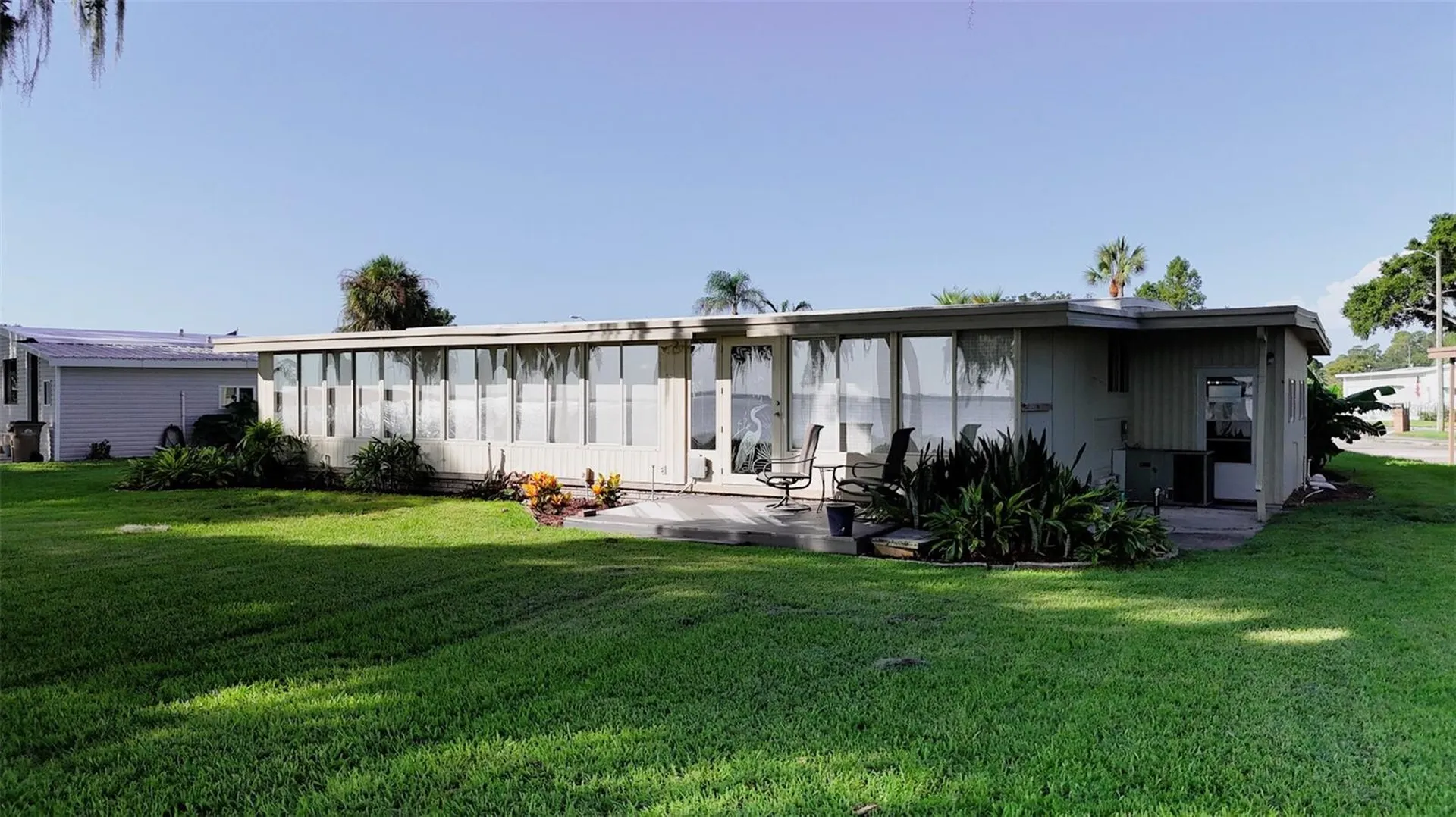 34410 Island Drive Leesburg FL 34788