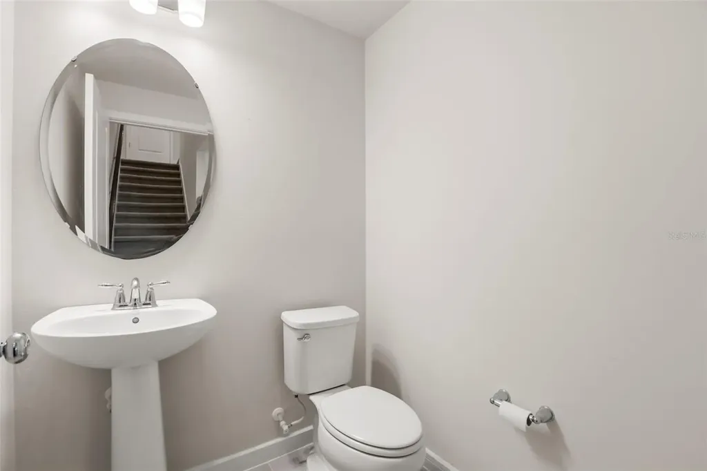 5592 Pineland Run Orlando FL 32829