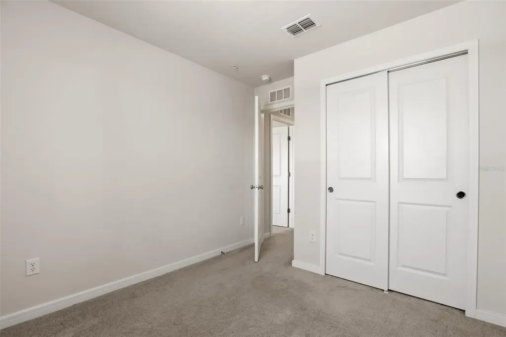 5592 Pineland Run Orlando FL 32829