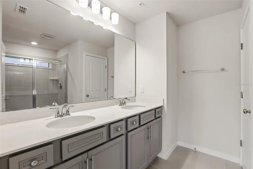 5592 Pineland Run Orlando FL 32829