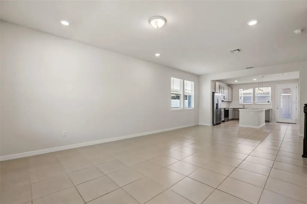 5592 Pineland Run Orlando FL 32829