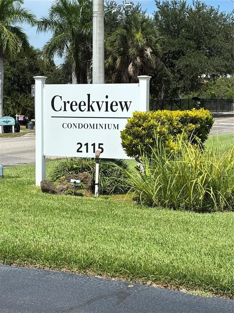 2115 9th Avenue W Bradenton FL 34205
