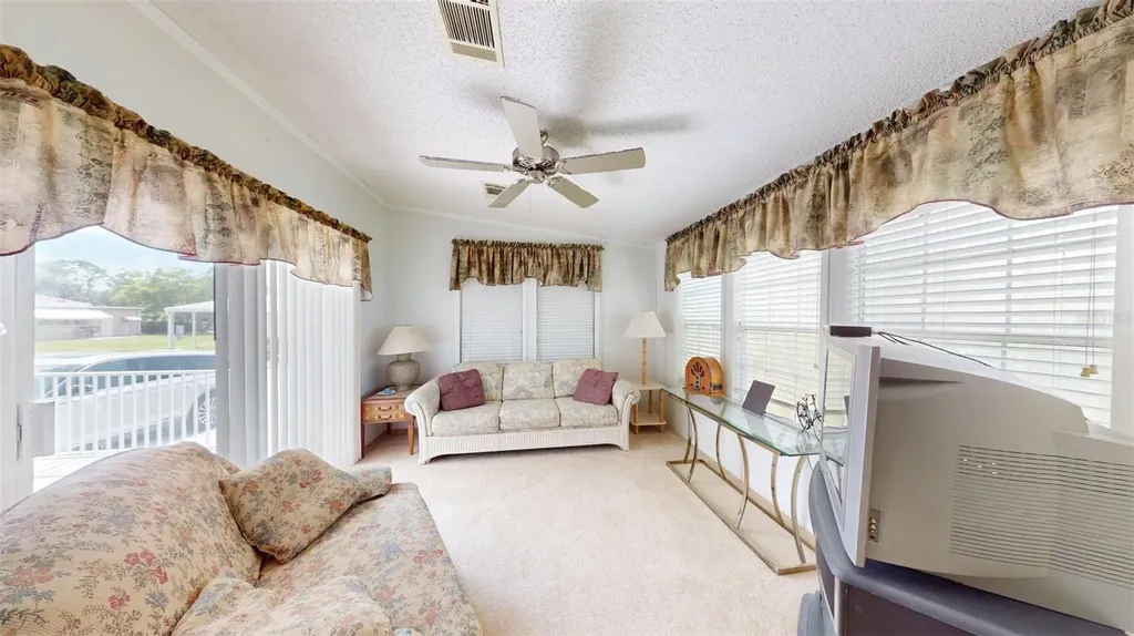 2100 Kings Highway Punta Gorda FL 33980