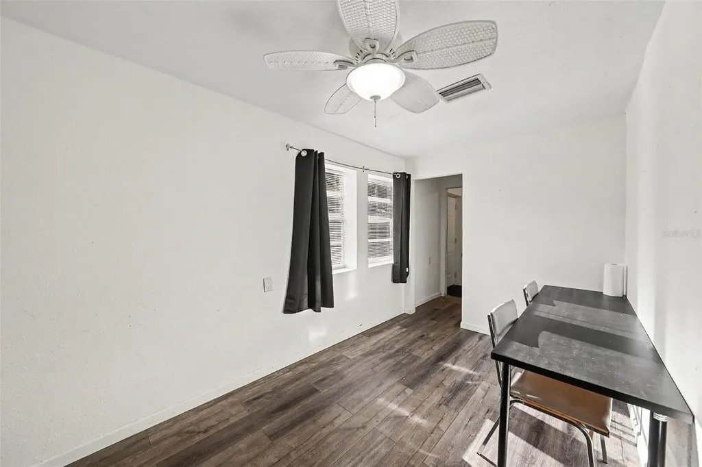 39443 8th Avenue Zephyrhills FL 33542