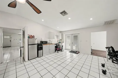 39443 8th Avenue Zephyrhills FL 33542