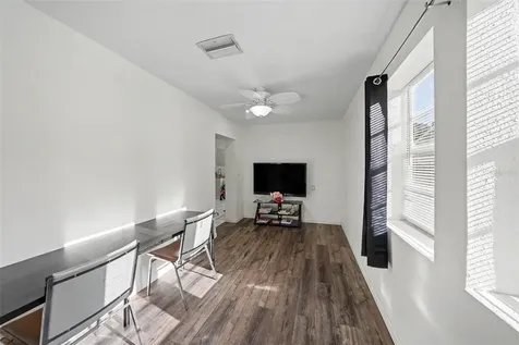 39443 8th Avenue Zephyrhills FL 33542