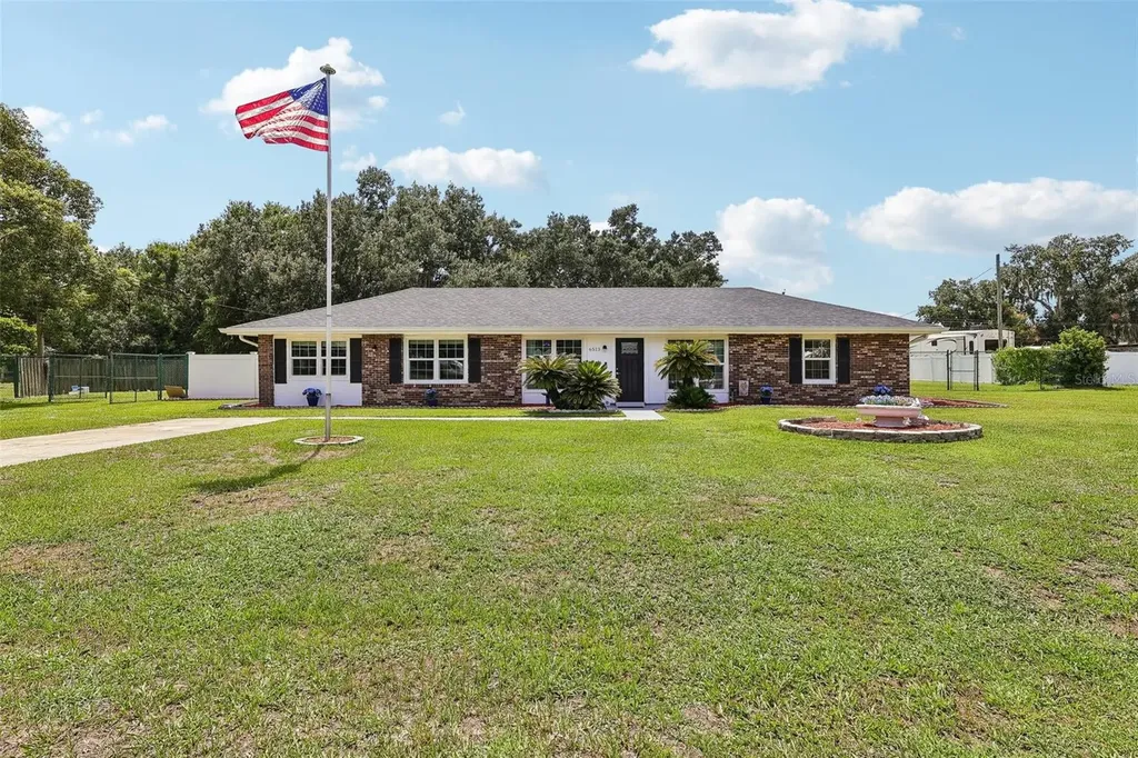 6513 Newman Circle W Lakeland FL 33811